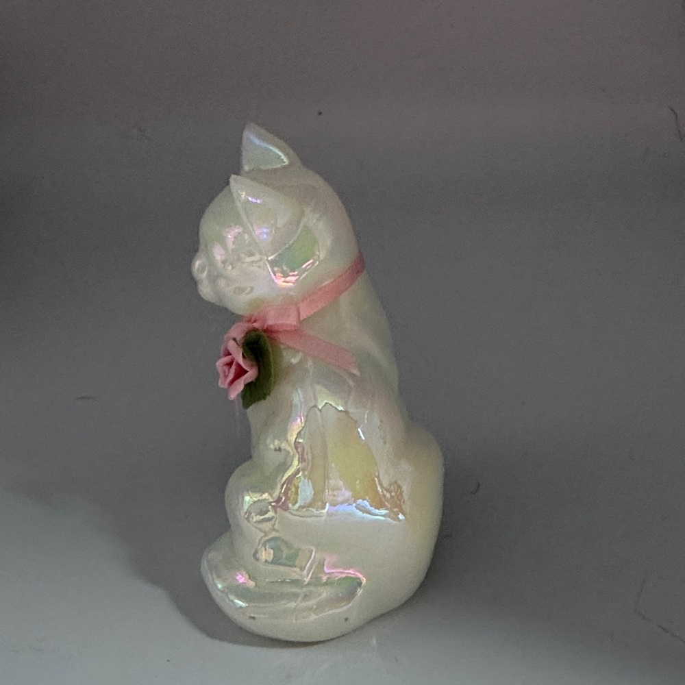 Fenton Iridescent White Cat Figurine with Pink Accents - Picture 2 of 5